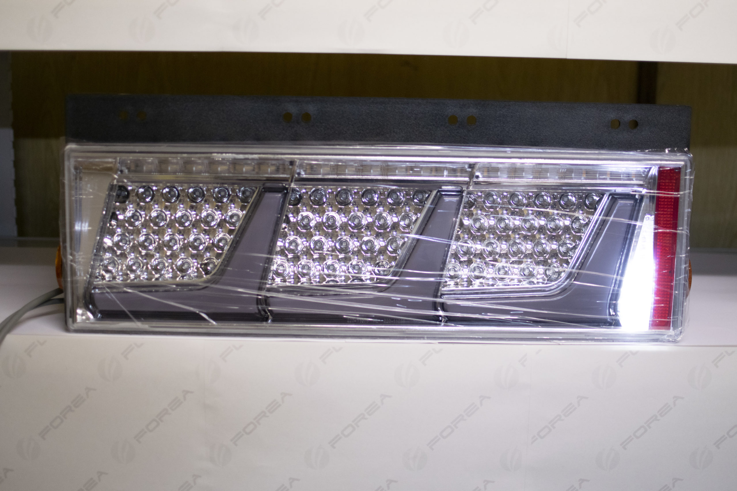 シーケンシャルテールランプ(チビ歌舞伎デザイン)：レッドカラー